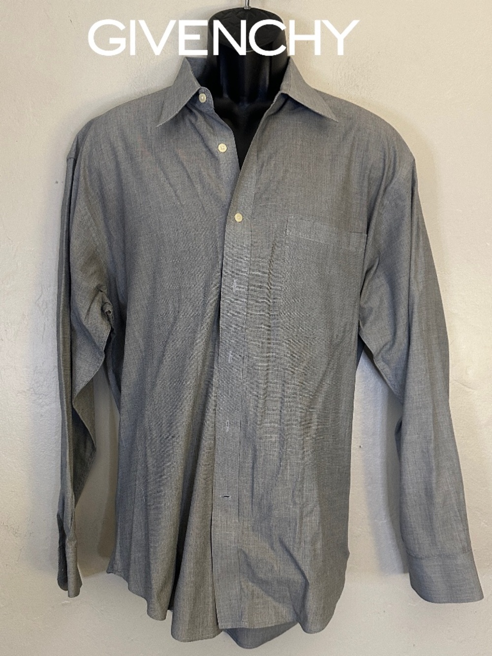 Givenchy Textured Dress Shirt 16.5/34-35 Gently worn 60% cotton/40% polyester